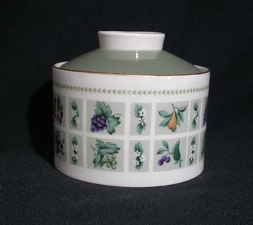 Royal Doulton Tapestry TC 1024 Sugar Bowl & Lid