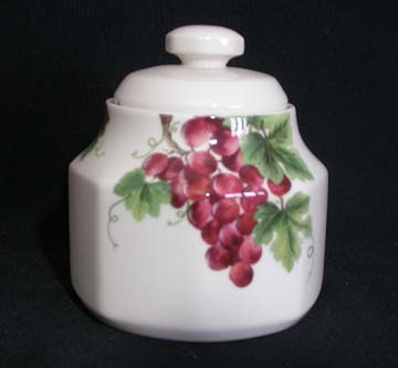 Royal Doulton Vintage Grape TC1193 Sugar Bowl & Lid
